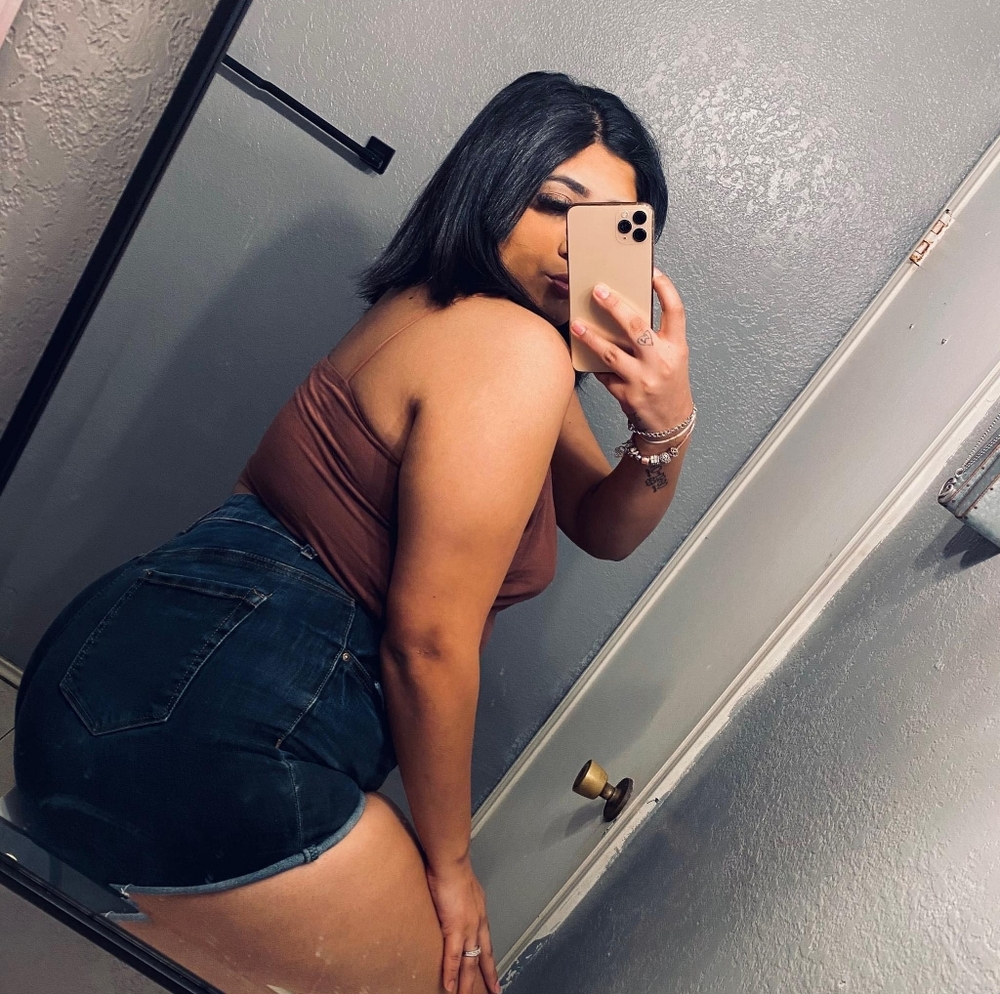 Meet your Posher, Kandiss